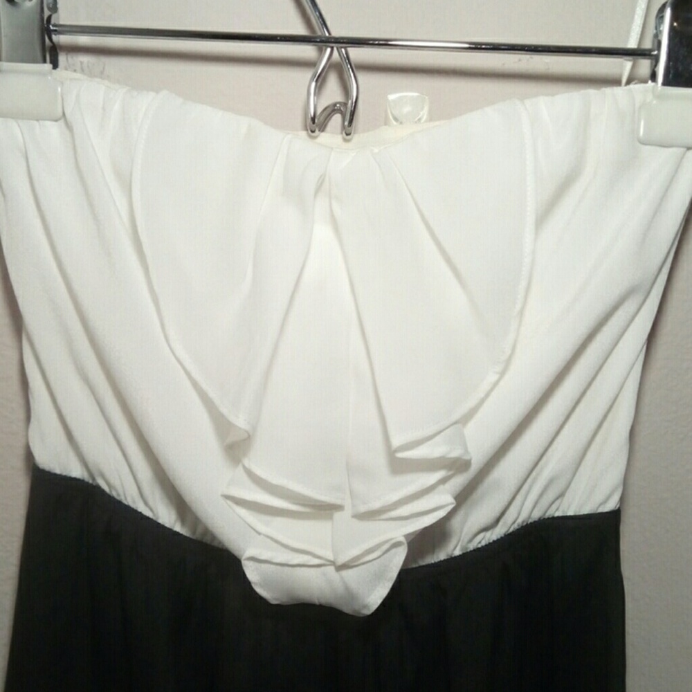 (NWT)EXPRESS STRAPLESS DRESS (0) - Picture 4 of 8